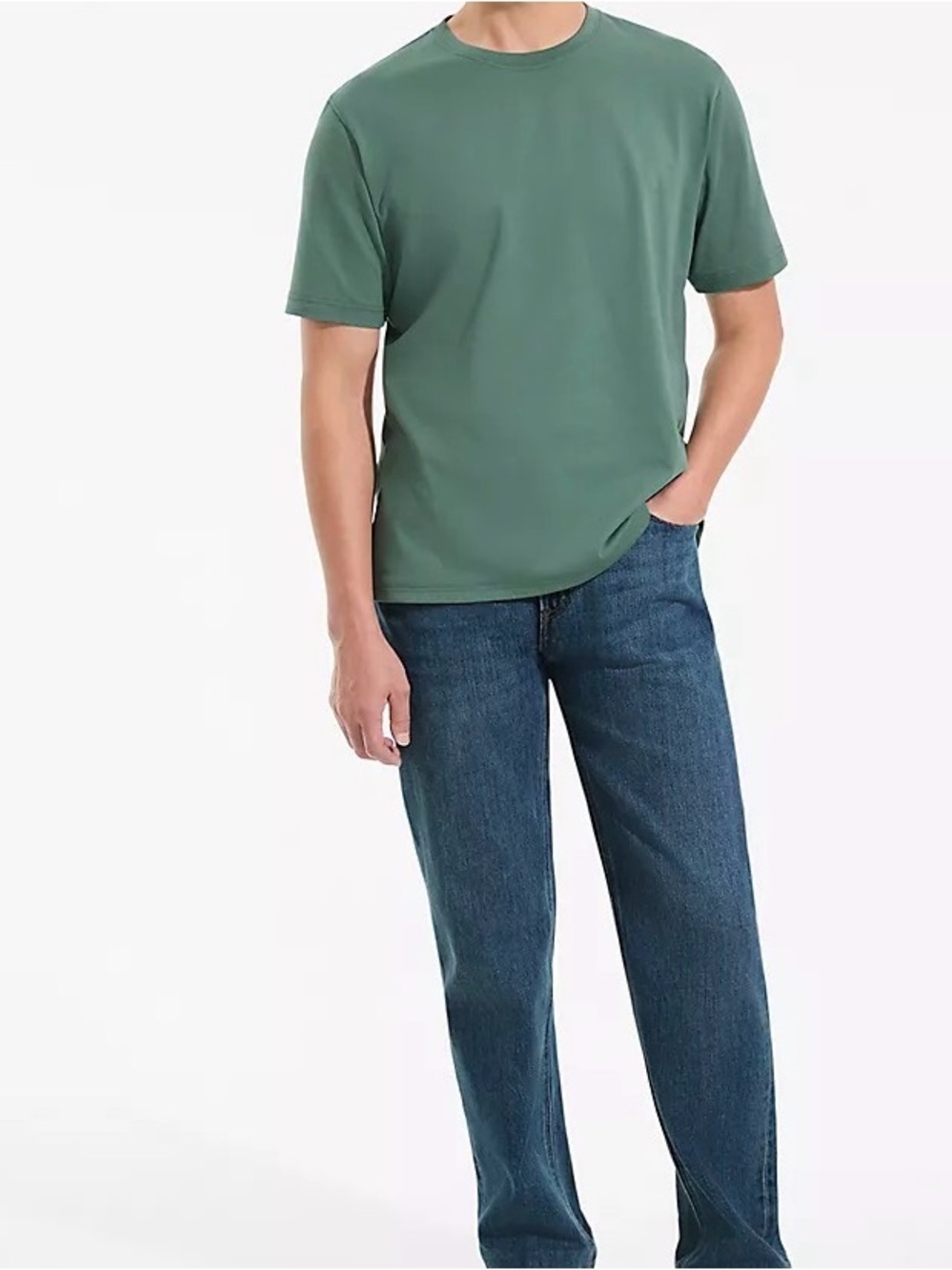 LANDS’ END Men’s (2 T-shirts for $25)
High Quality Fabric
L (42-44)